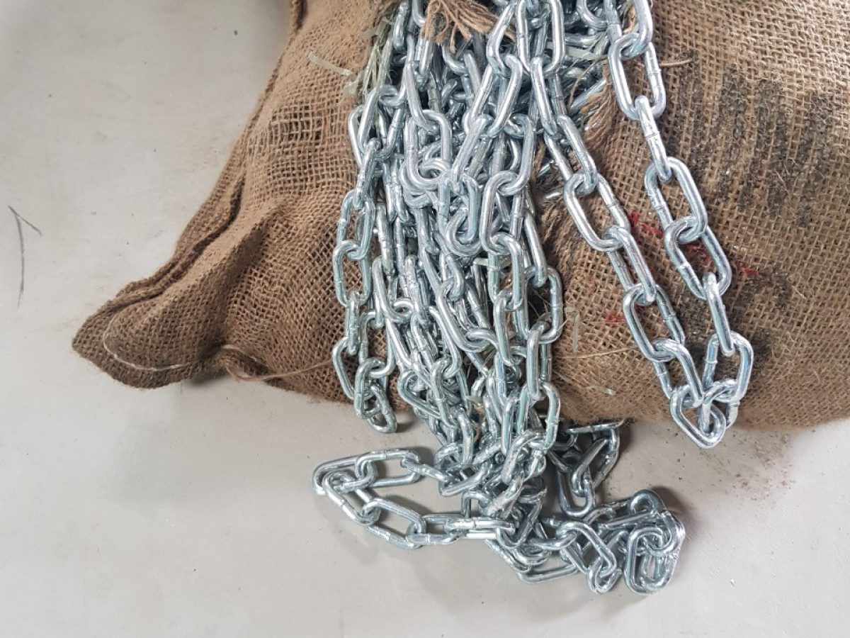 Đặc tính, độ bền và ứng dụng thực tế của dây xích mạ kẽm